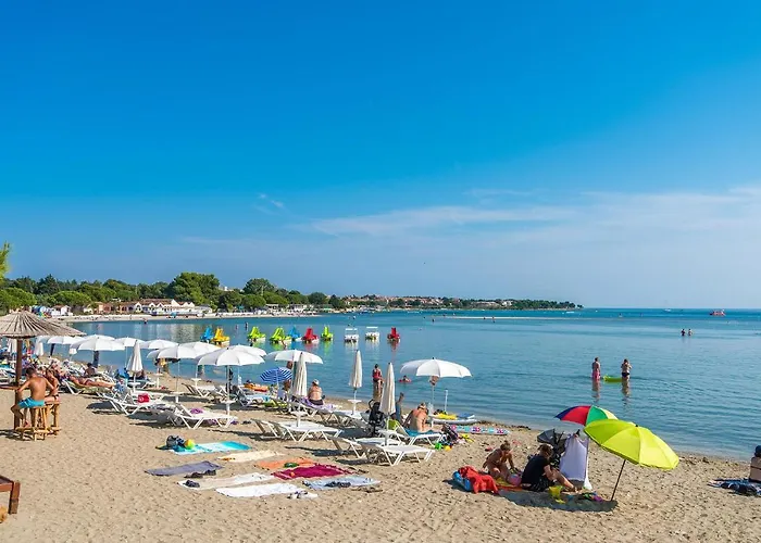 Lägenhet 2 Bedroom Lovely In